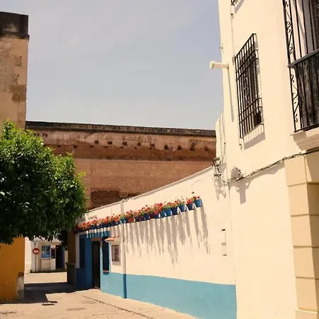 Calle San Basilio - Patios. Aparcamiento Gratis アパート