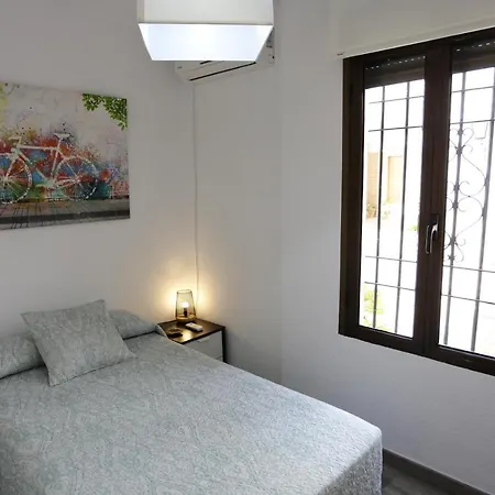 Calle San Basilio - Patios. Aparcamiento Gratis アパート コルドバ