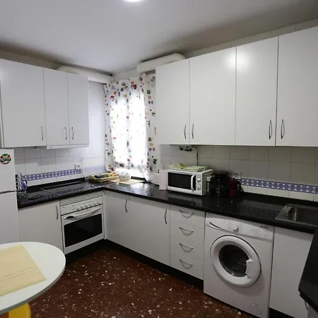 Appartamento Calle San Basilio - Patios. Aparcamiento Gratis *