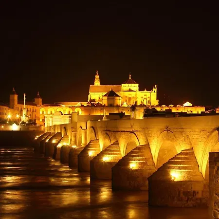 Calle San Basilio - Patios. Aparcamiento Gratis *