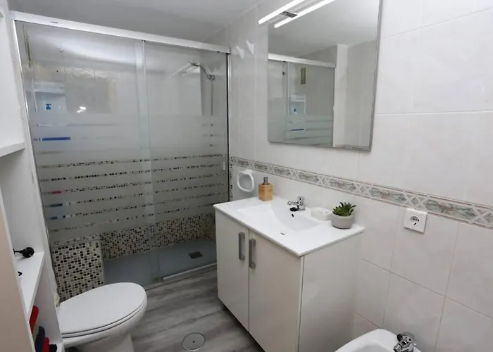 아파트 Calle San Basilio - Patios. Aparcamiento Gratis *