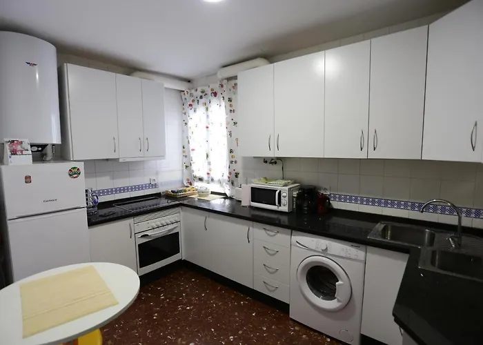 Apartment Calle San Basilio - Patios. Aparcamiento Gratis *