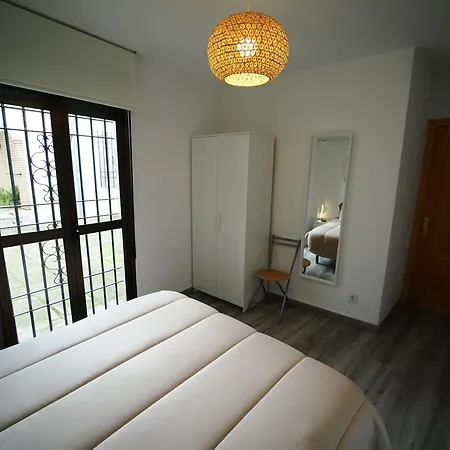 Calle San Basilio - Patios. Aparcamiento Gratis * Córdoba